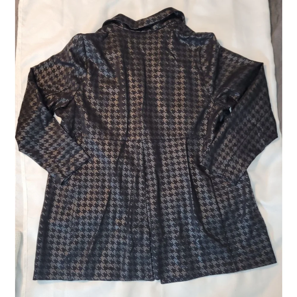 Women's Torrid Studio Luxe Ponte Relaxed Houndstooth Blazer 3X Black Gray - Picture 6 of 10